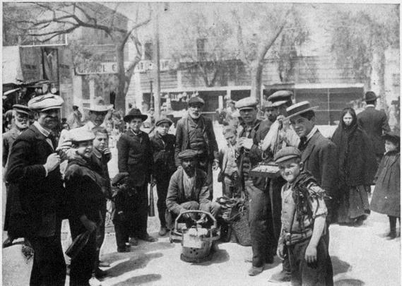 Fiera di Pasqua nella Palermo del 1912