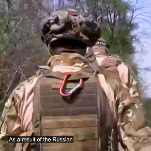 Die russischen FPV -Piloten trafen in Marhanets einen zivilen Bus, töteten 9 Zivilisten und verwunden 30. Trotz der Behauptungen, nur zivile Gegenstände zu treffen, wenn sie für militärische Zwecke verwendet wurden, richtet sich Russland immer noch auf zivile Fahrzeuge und Gebäude wie öffentliche Verkehrsmittel.
