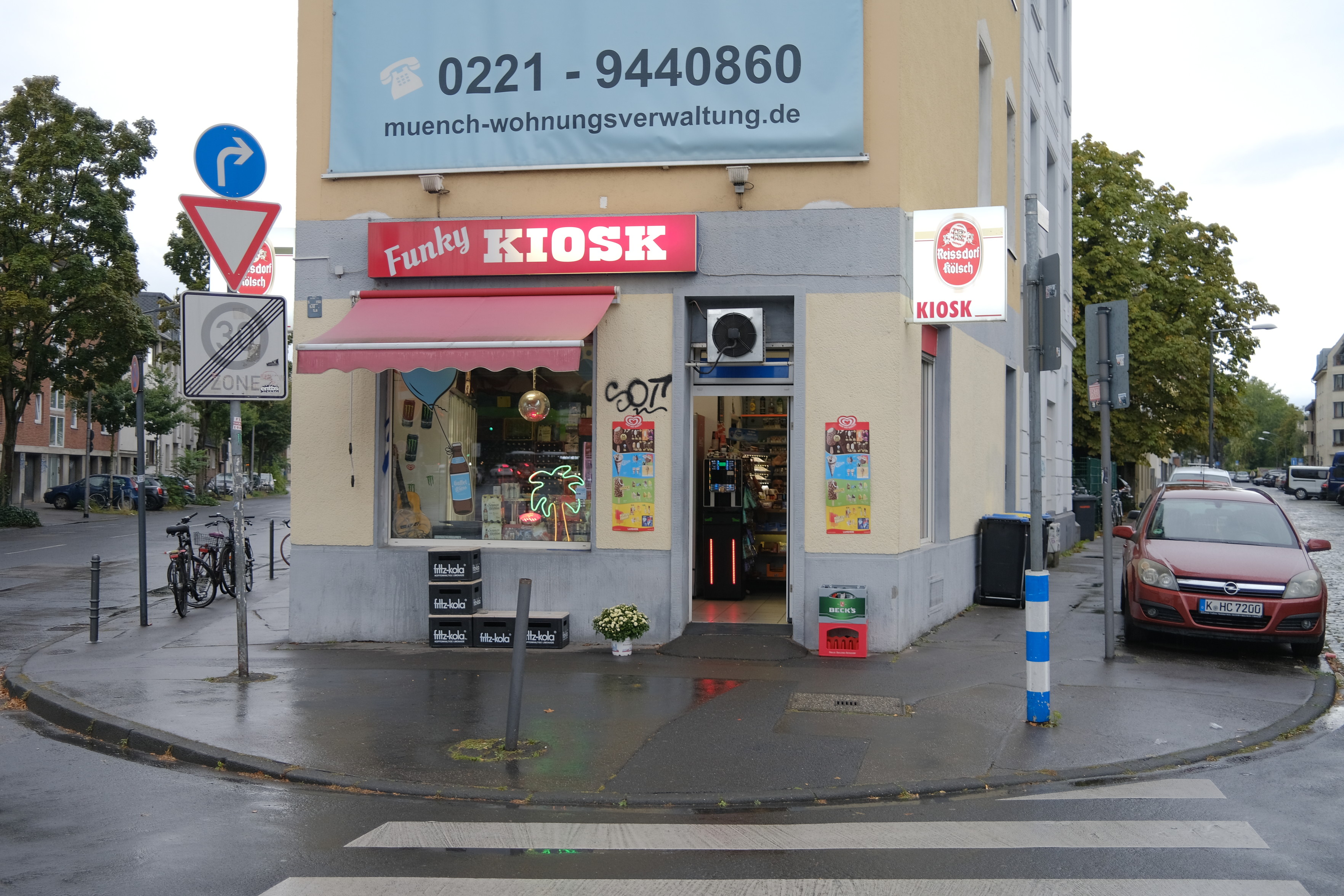 Kiosk in Köln Lindenthal an der Bachemer Straße